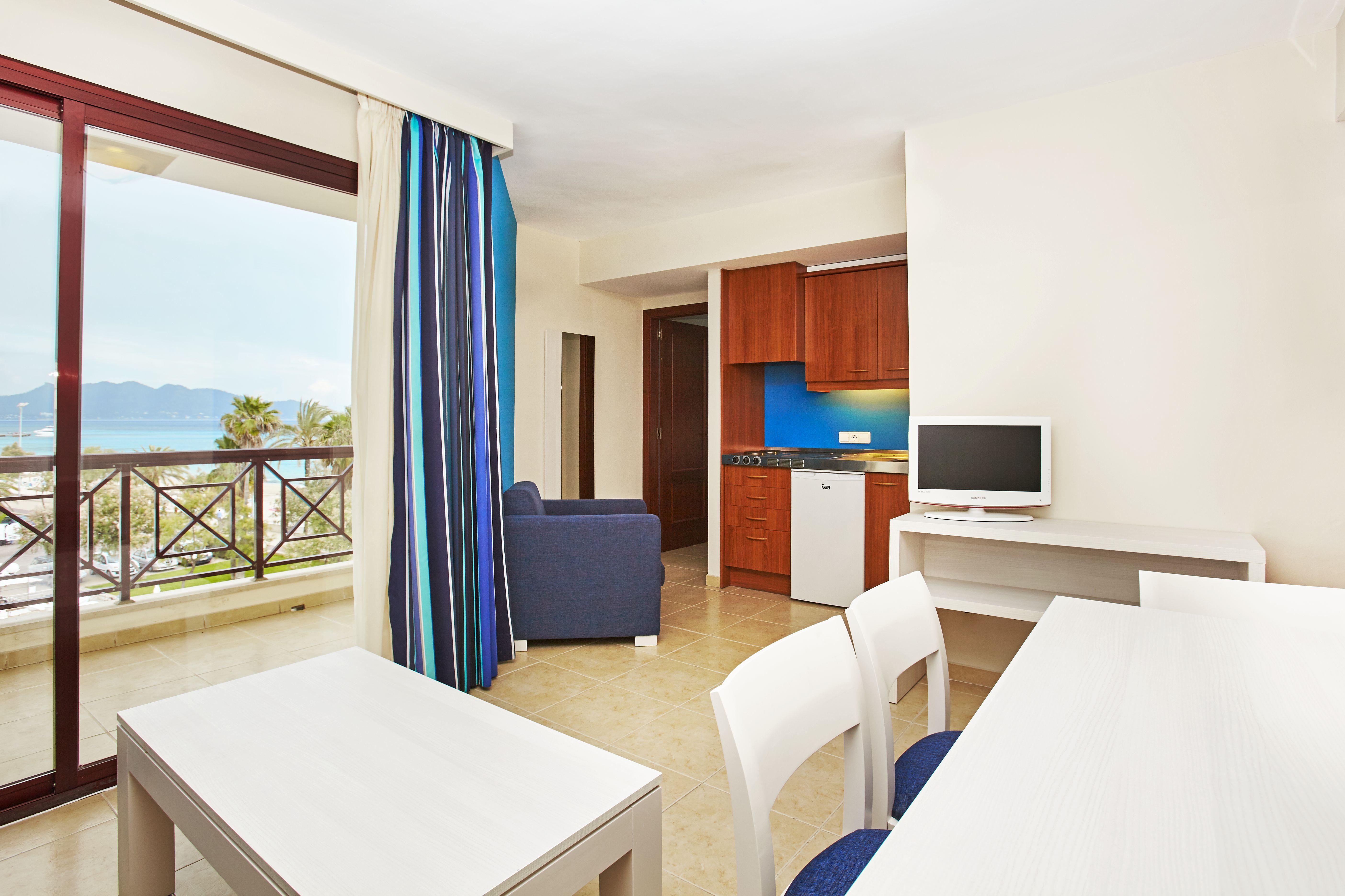 Universal Hotel Bikini Cala Millor  Exterior photo