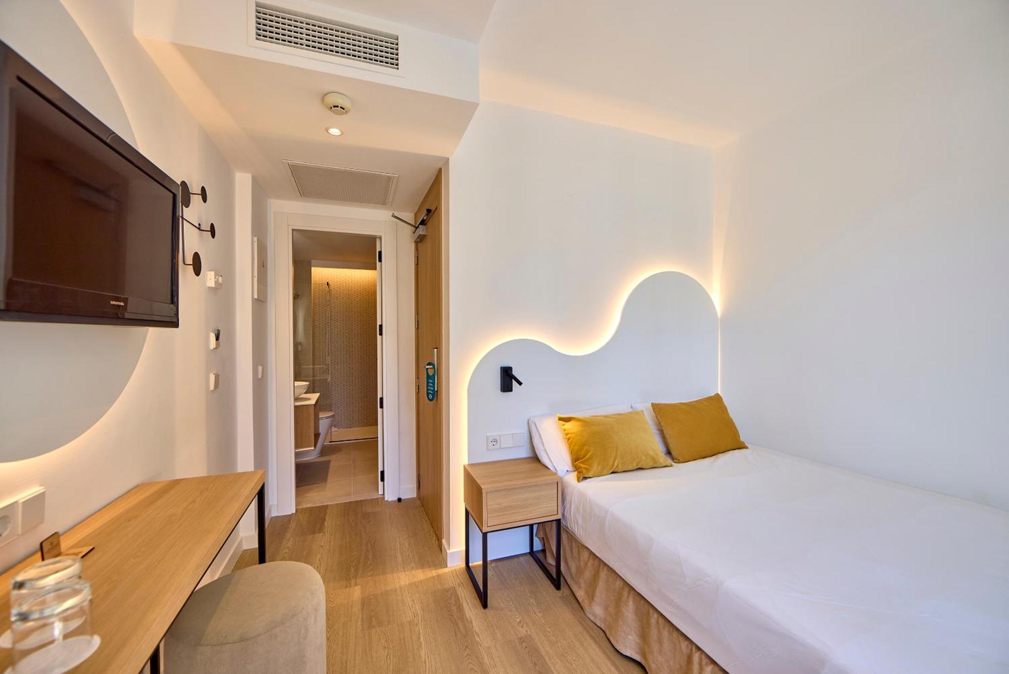 Universal Hotel Bikini Cala Millor  Exterior photo