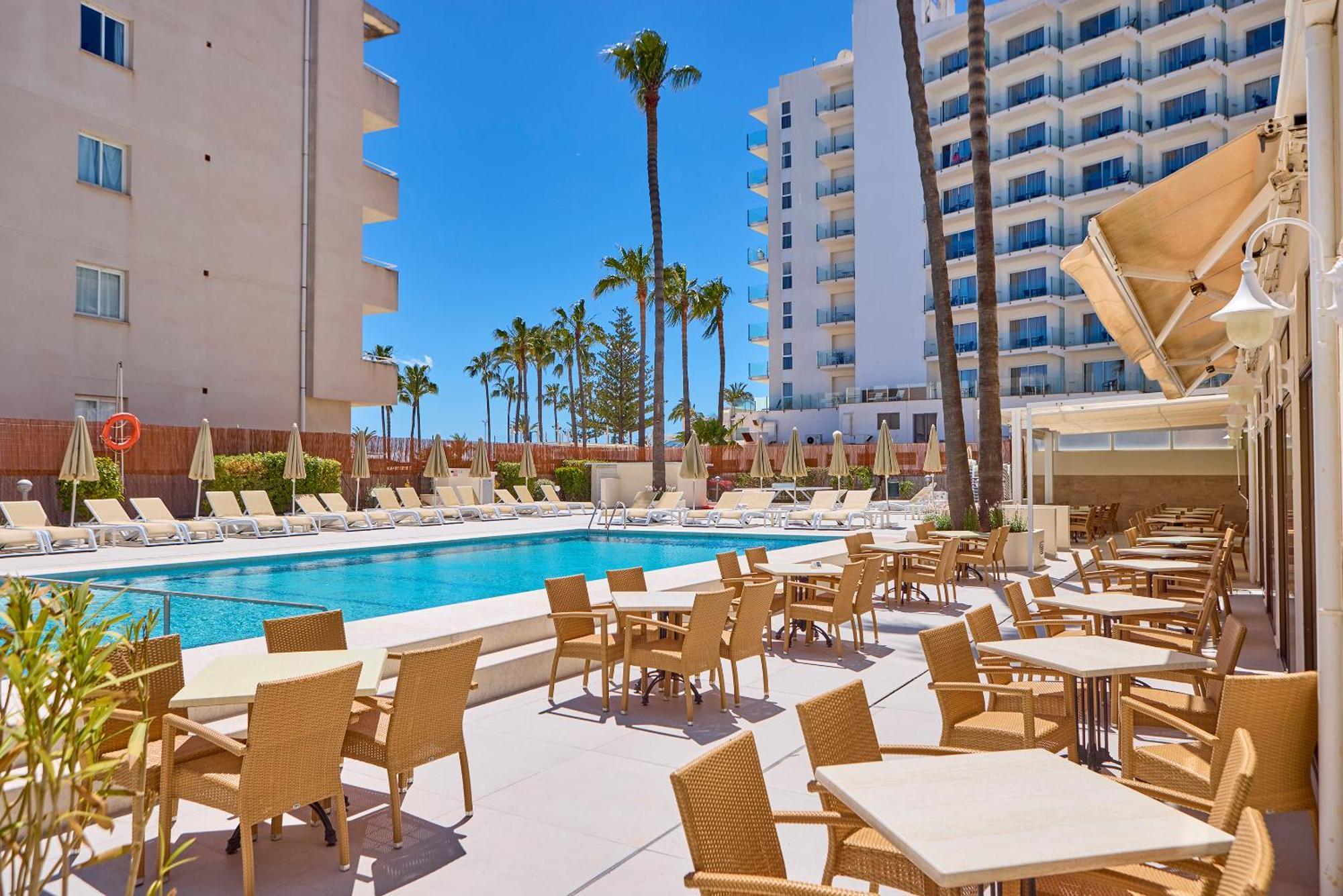 Universal Hotel Bikini Cala Millor  Exterior photo